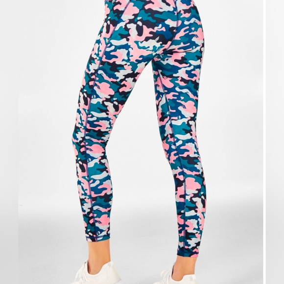NWT Fabletics Define PowerHold® High-Waisted 7/8 Legging  teal camo print size s - Picture 1 of 3